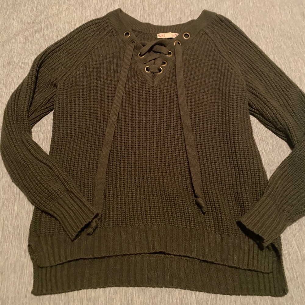 Olive green knitted long sleeve